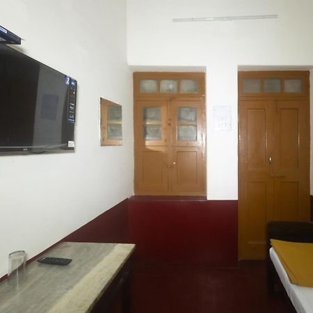 העיר בנגלור Sri Ramakrishna Hotel מראה חיצוני תמונה