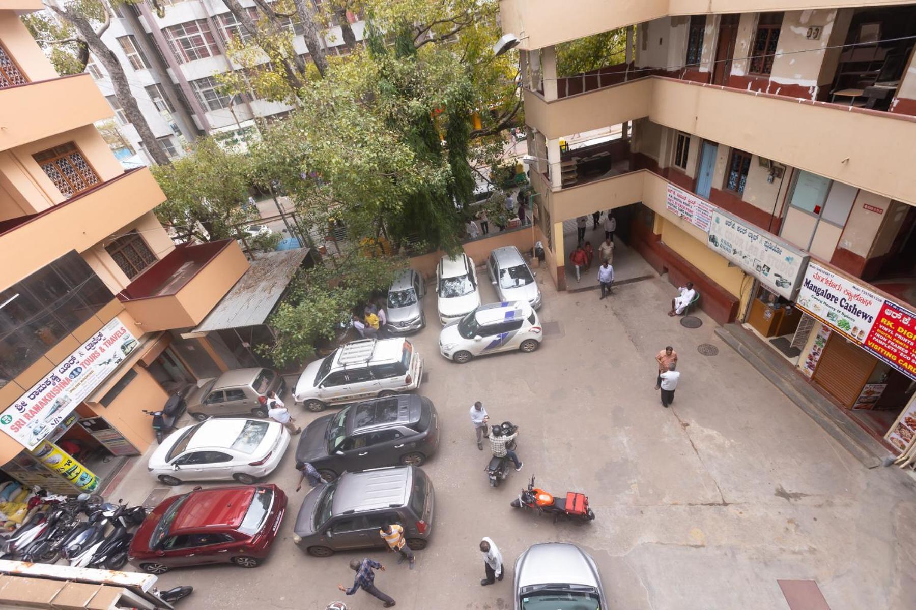 העיר בנגלור Sri Ramakrishna Hotel מראה חיצוני תמונה