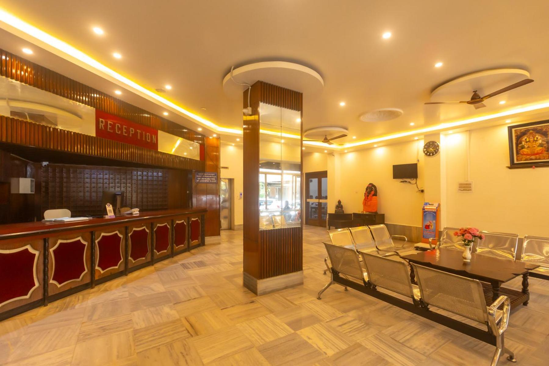 העיר בנגלור Sri Ramakrishna Hotel מראה חיצוני תמונה
