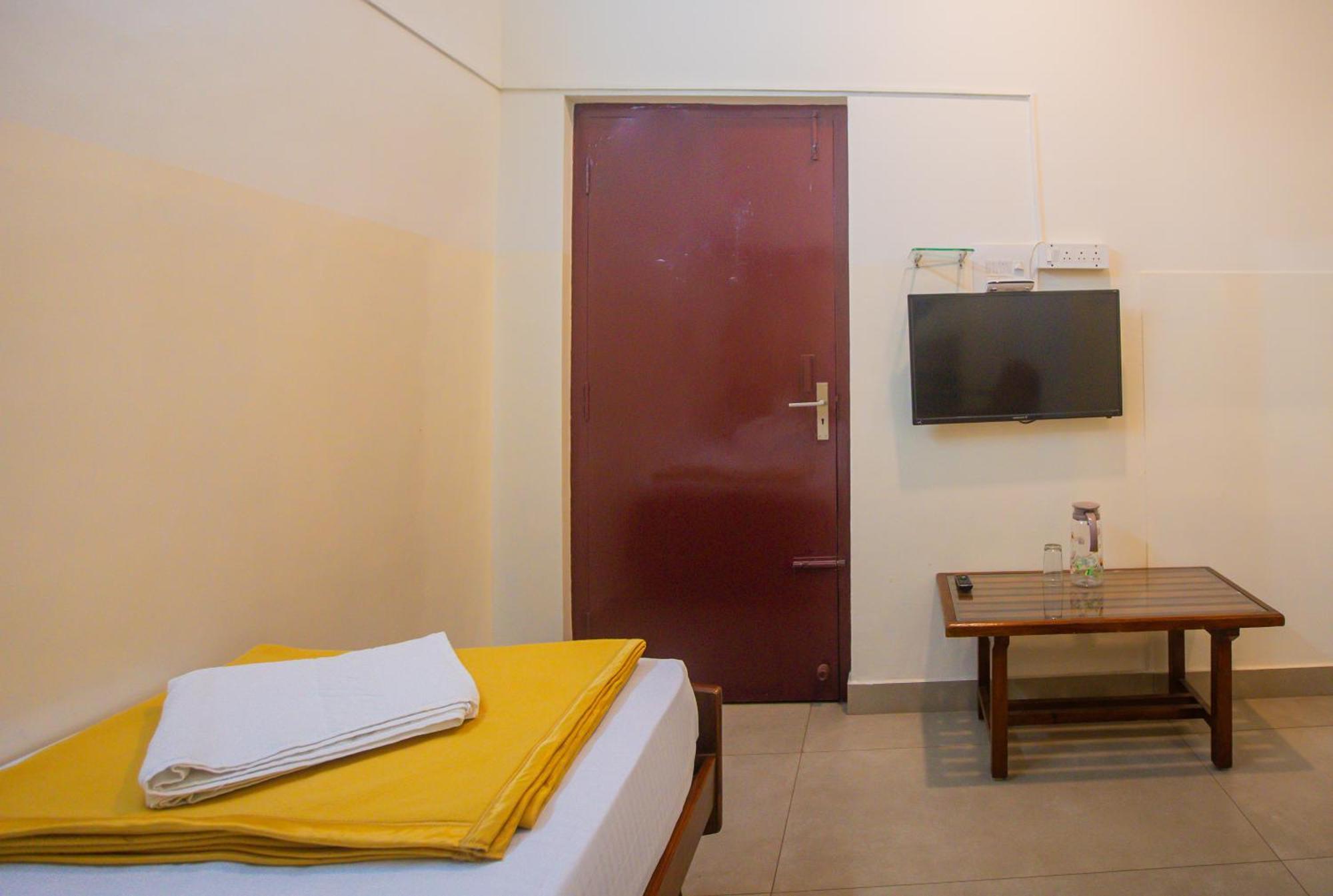 העיר בנגלור Sri Ramakrishna Hotel מראה חיצוני תמונה